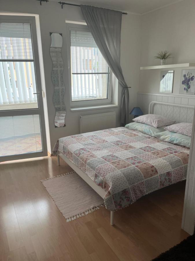 Terrace Apartment S 1 Spalnou Sofia-Parking & Wifi Братислава Екстериор снимка